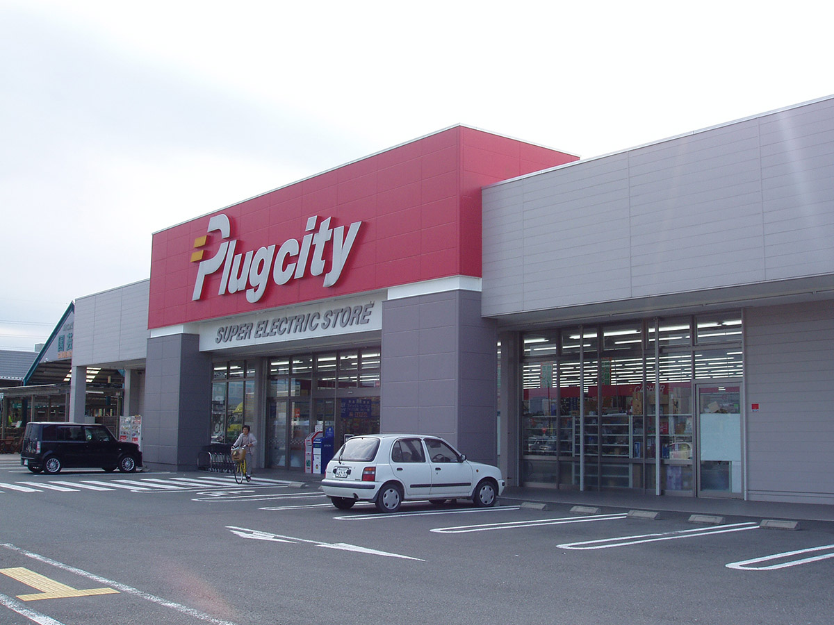プラグシティ 大東店 (現 ベイシア電器 大東店)
